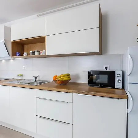 Apartment Nice In With Kitchen